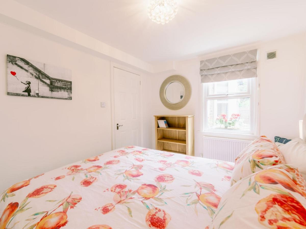 Apartament Pass The Keys Recently Renovated 1Br Flat With Private Garden In South Londyn Zewnętrze zdjęcie