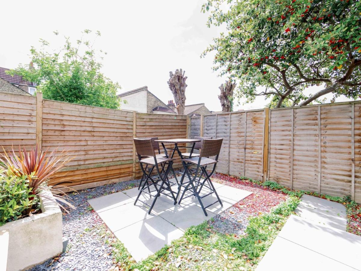 Apartament Pass The Keys Recently Renovated 1Br Flat With Private Garden In South Londyn Zewnętrze zdjęcie