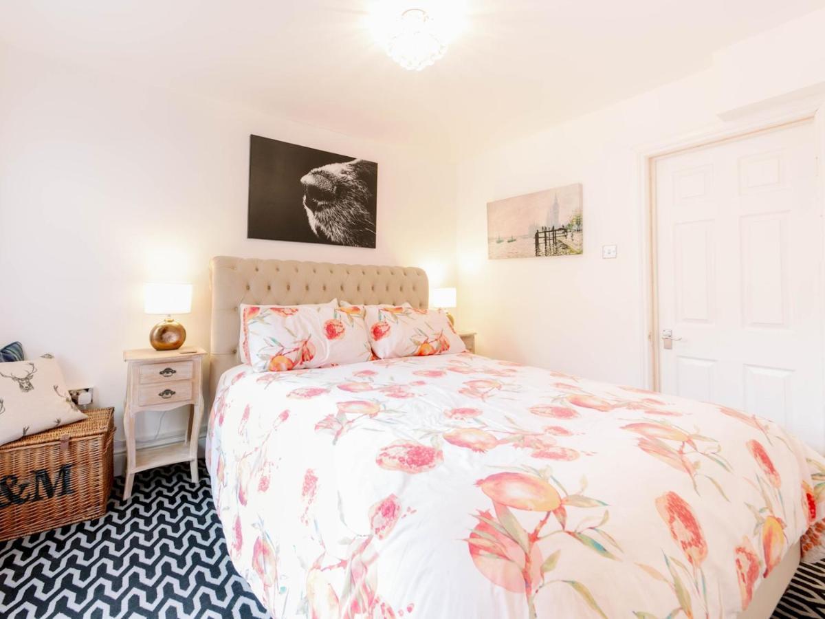 Apartament Pass The Keys Recently Renovated 1Br Flat With Private Garden In South Londyn Zewnętrze zdjęcie